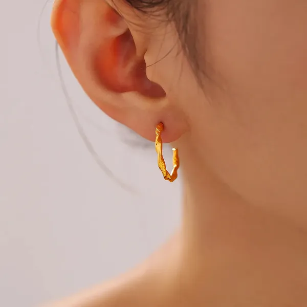 Gold_C_Shape_Earrings_For_Women